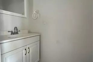 10431 NW 3rd St, Pembroke Pines, FL 33026 - Photo 5