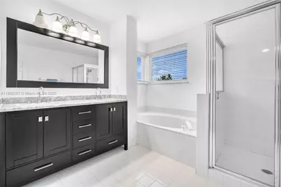 1637 SW 156th Av, Pembroke Pines, FL 33027 - Photo 15