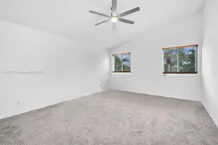 1637 SW 156th Ave, Pembroke Pines, FL 33027 - Photo 13