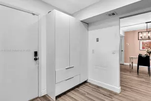 6061 N Falls Cir Dr, Lauderhill, FL 33319 - Photo 11