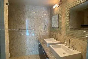 185 SW 7th St, Miami, FL 33130 - Photo 21