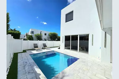9790 NW 75th St, Doral, FL 33178 - Photo 27