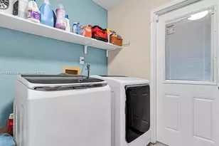 121 NW 7th Ave, Dania Beach, FL 33004 - Photo 7