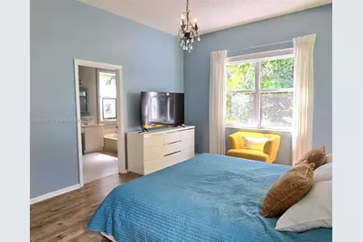 1406 NW 159th Ln, Pembroke Pines, FL 33028 - Photo 17