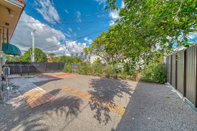 511 NW 39th Ave, Miami, FL 33126 - Photo 5