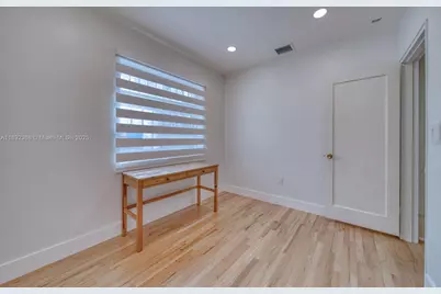 511 NW 39th Ave, Miami, FL 33126 - Photo 11