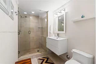 6365 Collins Ave, Miami Beach, FL 33141 - Photo 11