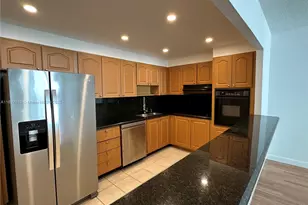 19390 Collins Ave, Sunny Isles Beach, FL 33160 - Photo 3