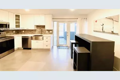 1421 NW 122nd Ter, Pembroke Pines, FL 33026 - Photo 5