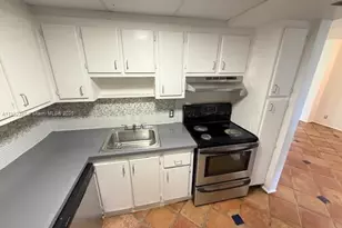 3401 N Country Club Dr, Aventura, FL 33180 - Photo 5