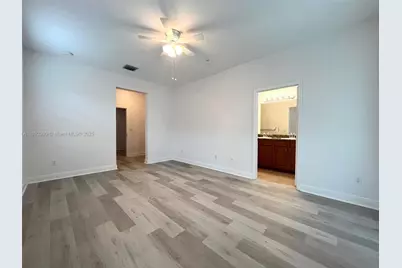 1423 SW 147th Ave, Pembroke Pines, FL 33027 - Photo 13