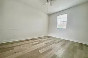 1423 SW 147th Ave, Pembroke Pines, FL 33027 - Photo 23