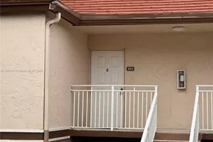 11266 SW 12th St, Pembroke Pines, FL 33025 - Photo 35