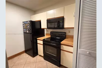 11266 SW 12th St #201, Pembroke Pines, FL 33025 - Photo 29