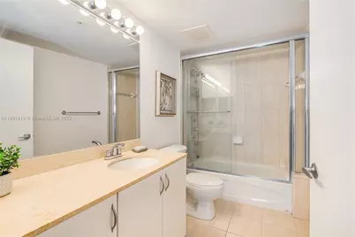 1750 N Bayshore Dr #3001, Miami, FL 33132 - Photo 17