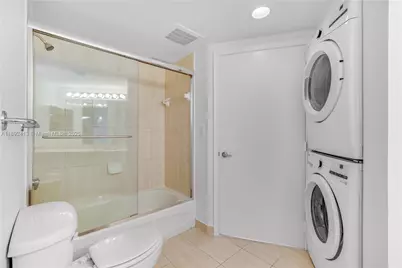 1750 N Bayshore Dr #3001, Miami, FL 33132 - Photo 21