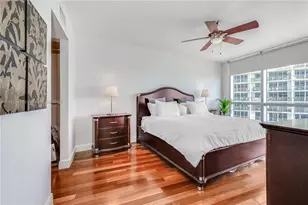 1750 N Bayshore Dr, Miami, FL 33132 - Photo 11