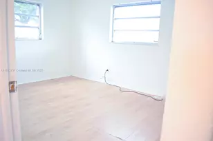 2265 NW 98th St, Miami, FL 33147 - Photo 5