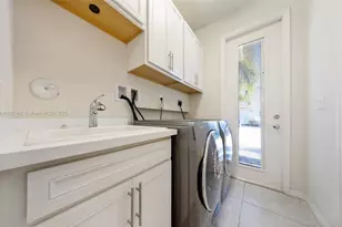 5110 Eucalyptus Dr, Hollywood, FL 33021 - Photo 27