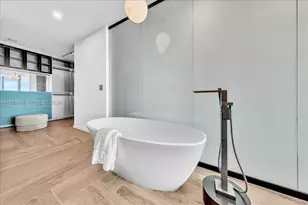 888 Biscayne Blvd, Miami, FL 33132 - Photo 55