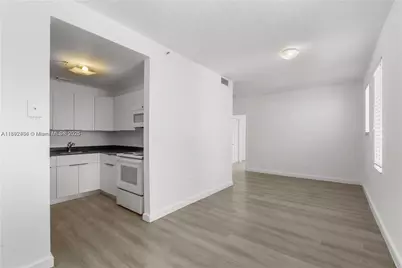 1502 Jefferson Ave #202, Miami Beach, FL 33139 - Photo 9