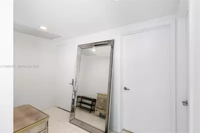 475 Brickell Ave #4015, Miami, FL 33131 - Photo 11