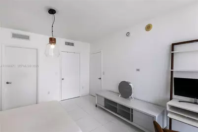 475 Brickell Ave #4015, Miami, FL 33131 - Photo 13