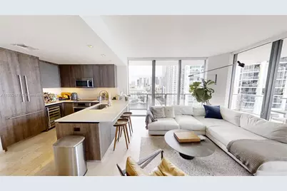 68 SE 6 St #1111, Miami, FL 33131 - Photo 3