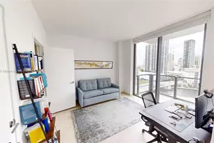 68 SE 6th St, Miami, FL 33131 - Photo 17