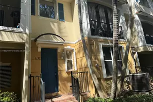 3152 N Greenleaf Cir, Boynton Beach, FL 33426 - Photo 1