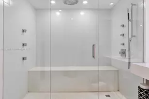 4000 Island Blvd, Aventura, FL 33160 - Photo 21