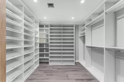40 S Prospect Dr, Coral Gables, FL 33133 - Photo 21