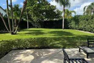 10744 Santa Laguna Dr, Boca Raton, FL 33428 - Photo 3