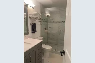 10744 Santa Laguna Dr, Boca Raton, FL 33428 - Photo 9