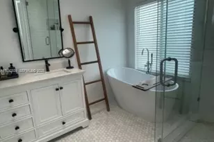 10744 Santa Laguna Dr, Boca Raton, FL 33428 - Photo 9