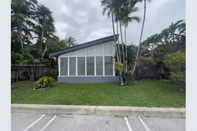 1050 92nd St #1, Bay Harbor Islands, FL 33154 - Photo 1