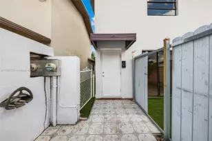 1283 W 42nd St, Hialeah, FL 33012 - Photo 27