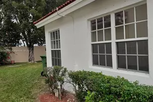 32 Gables Blvd, Weston, FL 33326 - Photo 23