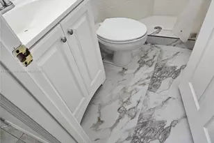 32 Gables Blvd, Weston, FL 33326 - Photo 17