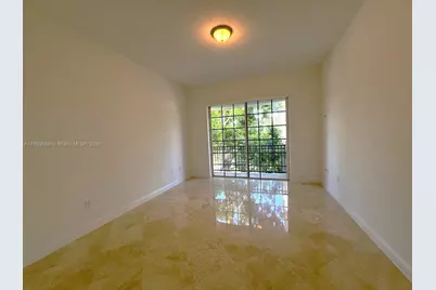 996 Sanibel Dr, Hollywood, FL 33019 - Photo 3