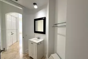 996 Sanibel Dr, Hollywood, FL 33019 - Photo 23