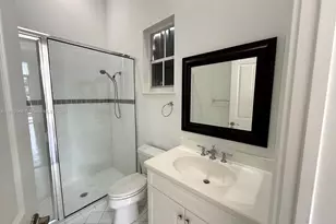 996 Sanibel Dr, Hollywood, FL 33019 - Photo 25