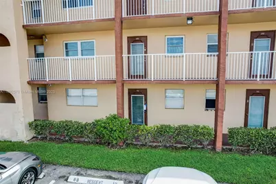 9001 Sunrise Lakes Blvd #109, Sunrise, FL 33322 - Photo 21