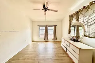 4005 NW 9th St, Miami, FL 33126 - Photo 9