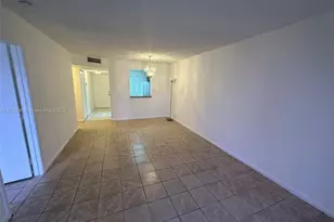8560 N Sherman Cir, Miramar, FL 33025 - Photo 7
