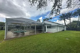 8050 SW 170th St, Palmetto Bay, FL 33157 - Photo 9