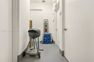 16001 Collins Ave #3705, Sunny Isles Beach, FL 33160 - Photo 29