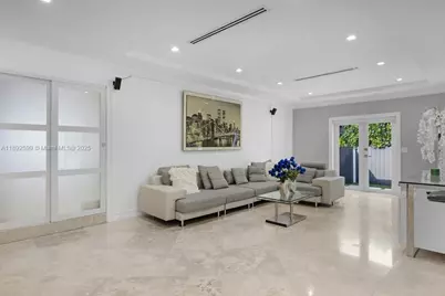 155 W 60th St, Hialeah, FL 33012 - Photo 7