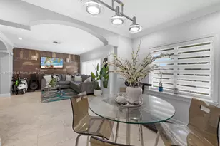 155 W 60th St, Hialeah, FL 33012 - Photo 9