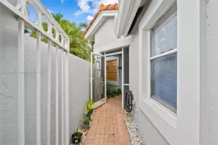 9650 Harbour Lake Cir, Boynton Beach, FL 33437 - Photo 23